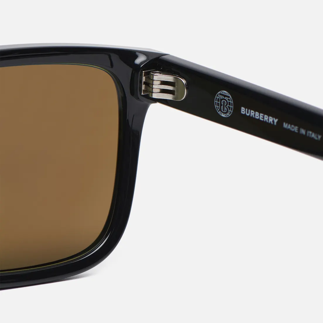 Burberry Солнцезащитные очки BE4402U