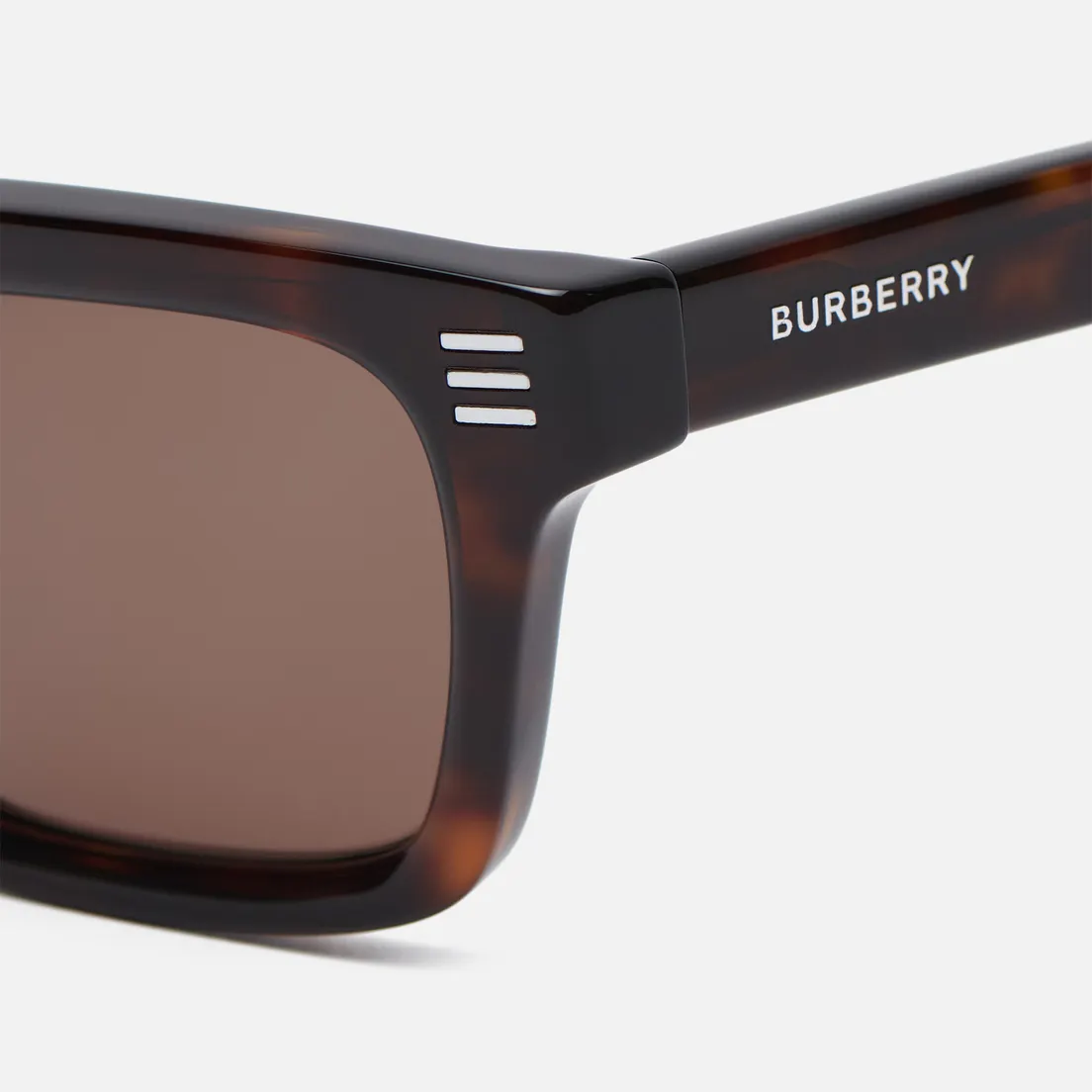 Burberry Солнцезащитные очки BE4403