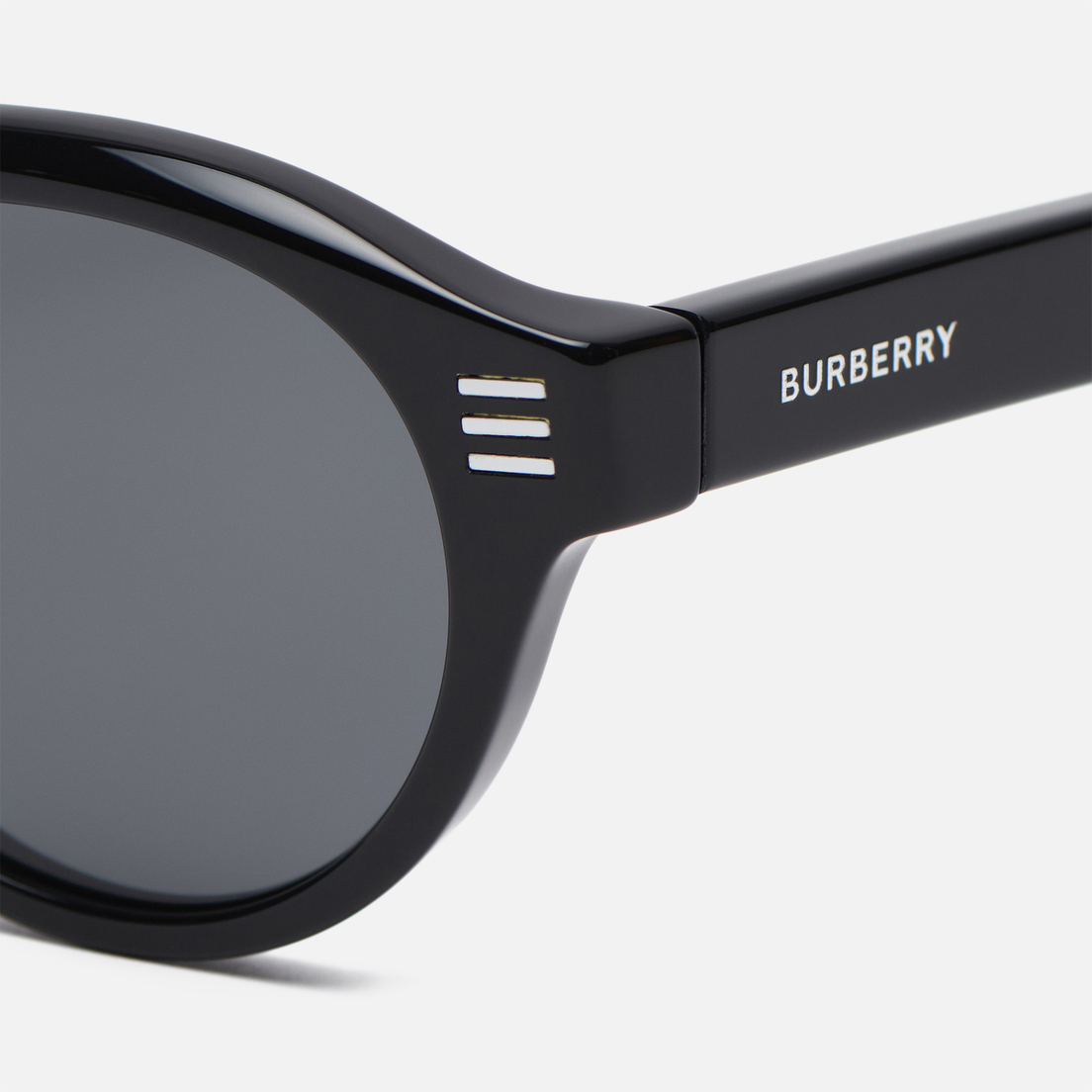 Burberry Солнцезащитные очки BE4404