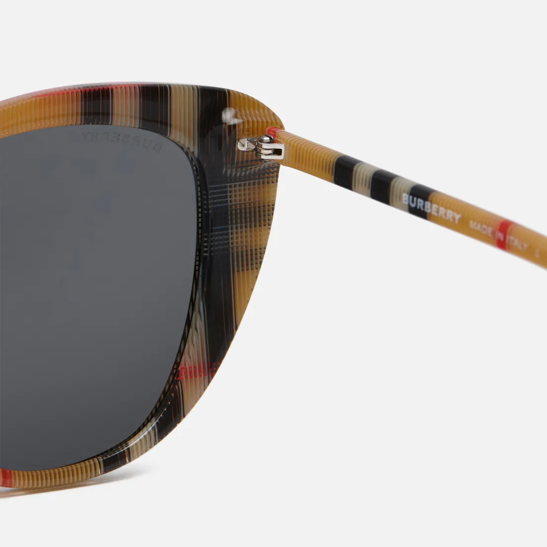 Burberry Солнцезащитные очки BE4407