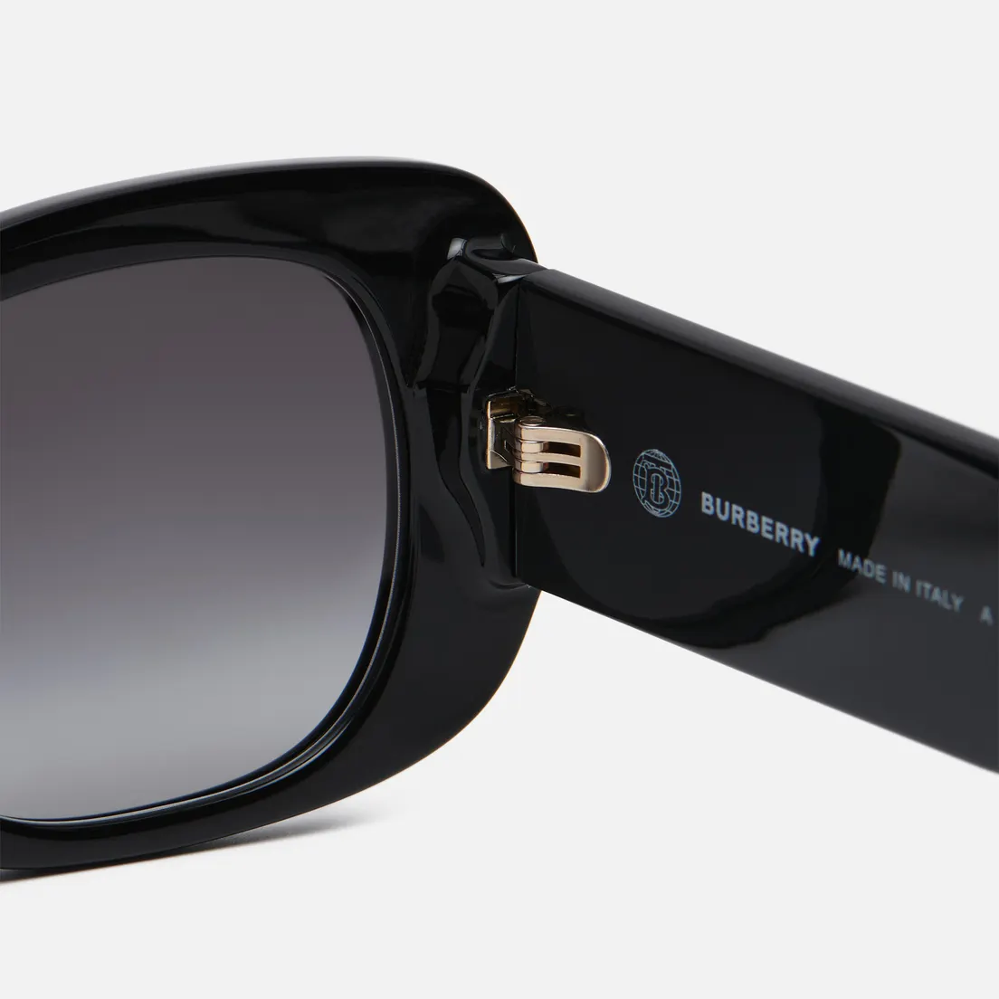 Burberry Солнцезащитные очки BE4410