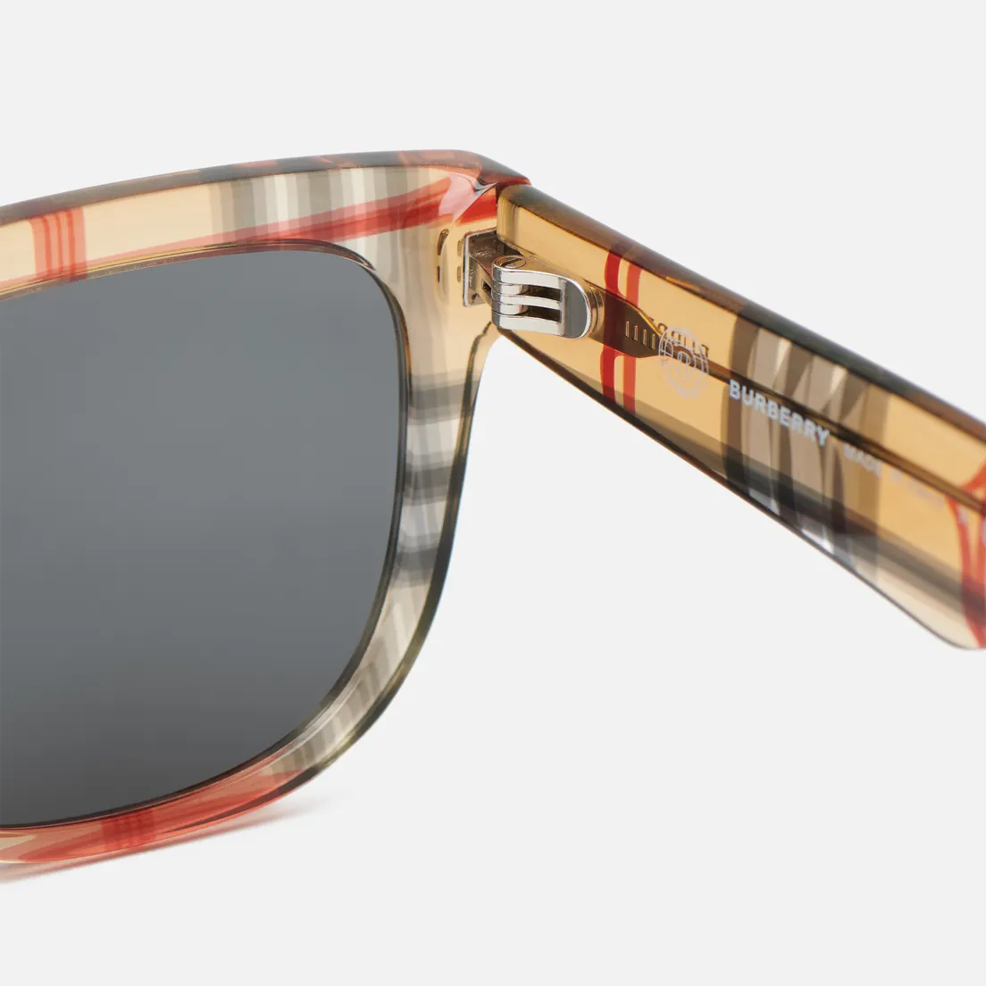 Burberry Солнцезащитные очки BE4431U