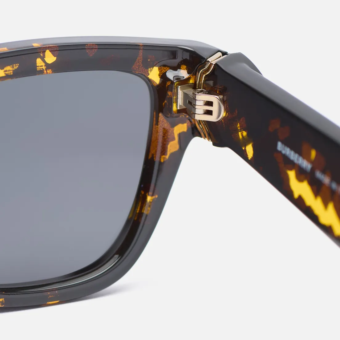Burberry Солнцезащитные очки BE4445U