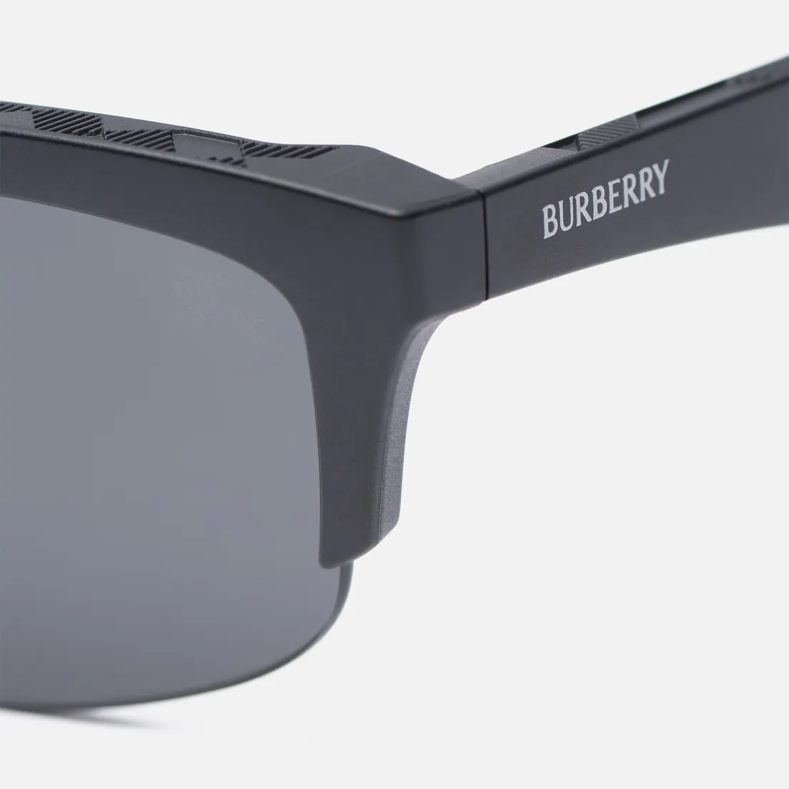 Burberry Солнцезащитные очки BE4460U