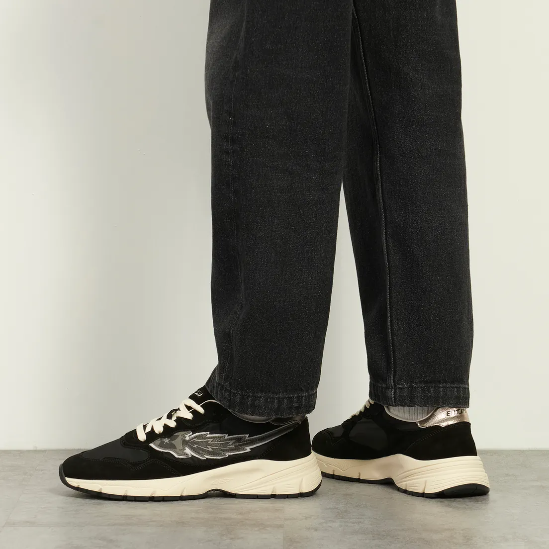 Enterprise Japan Мужские кроссовки Run Rocket 2