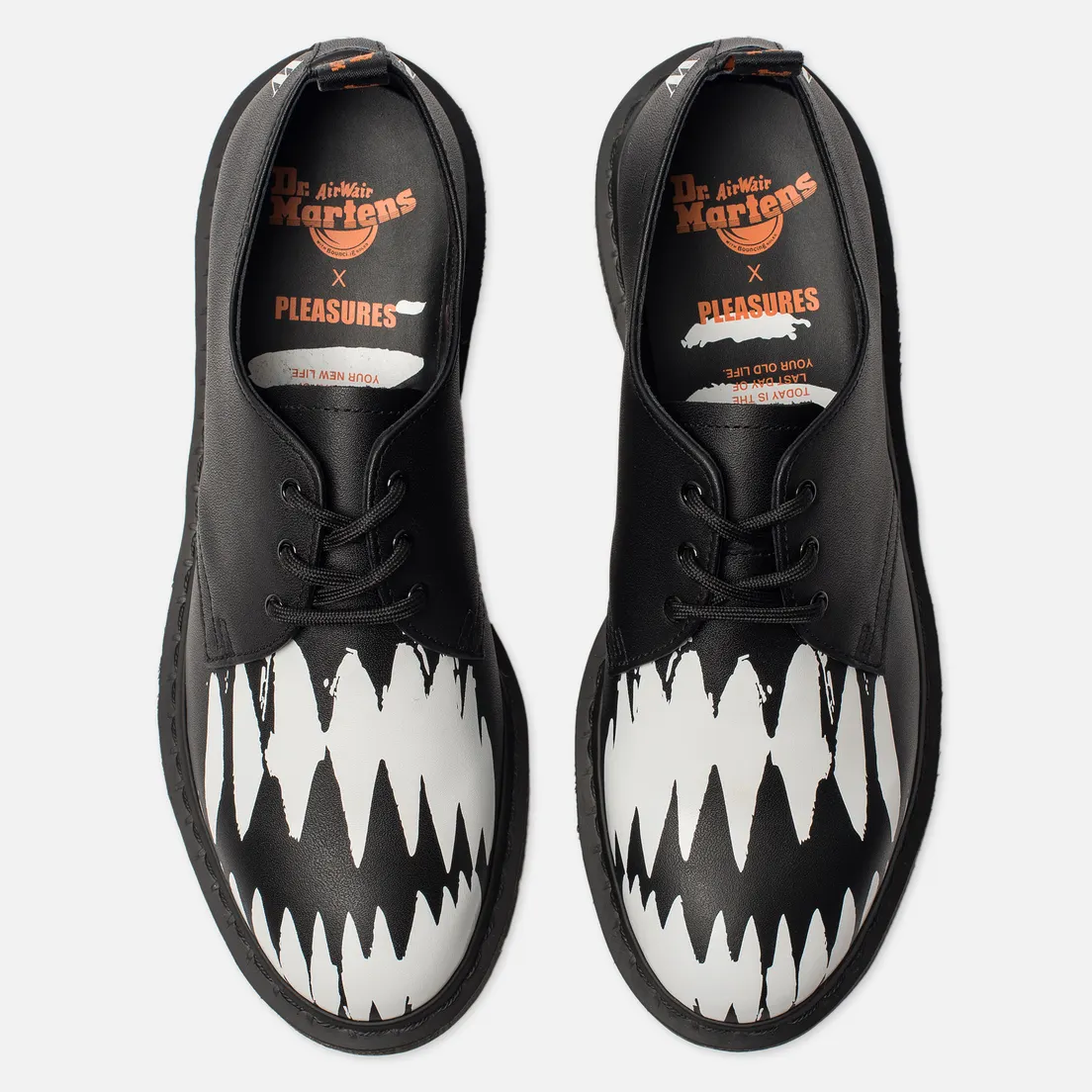 Dr. Martens Ботинки x Pleasures 1461