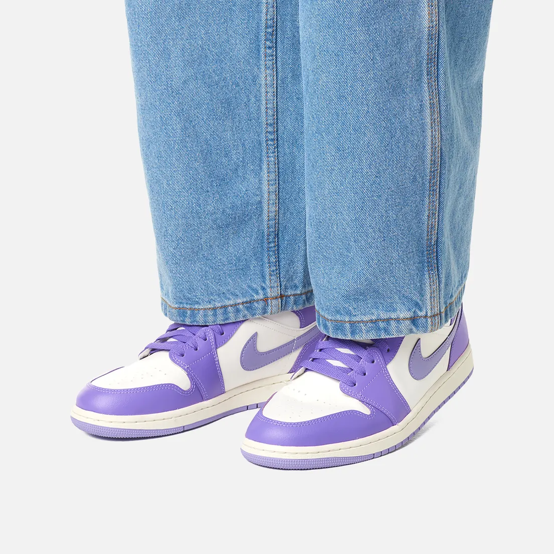 Jordan Женские кроссовки Wmns Air Jordan 1 Mid