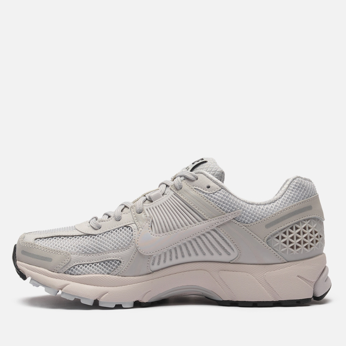 Nike Кроссовки Zoom Vomero 5