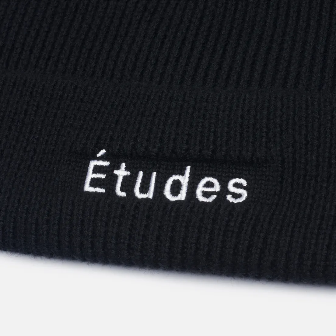 Etudes Шапка Basic Essentials Etudes