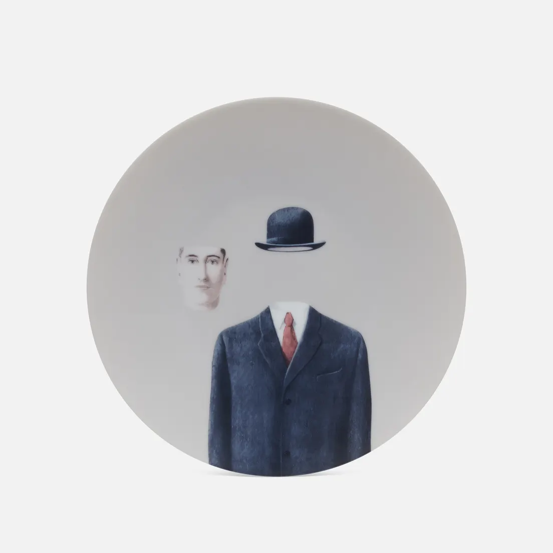 Ligne Blanche Тарелка Rene Magritte Le Pelerin Beige Medium