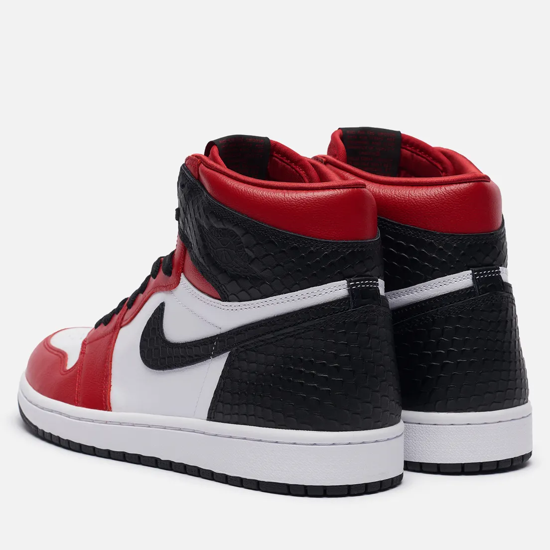 Jordan Кроссовки Wmns Air Jordan 1 Retro High OG Satin Snake Chicago