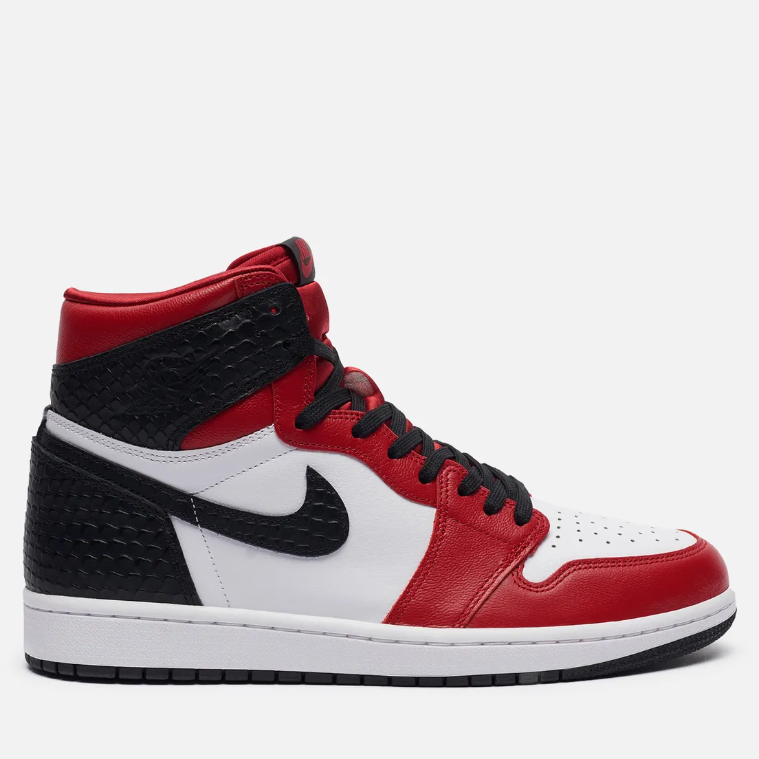 Jordan Кроссовки Wmns Air Jordan 1 Retro High OG Satin Snake Chicago