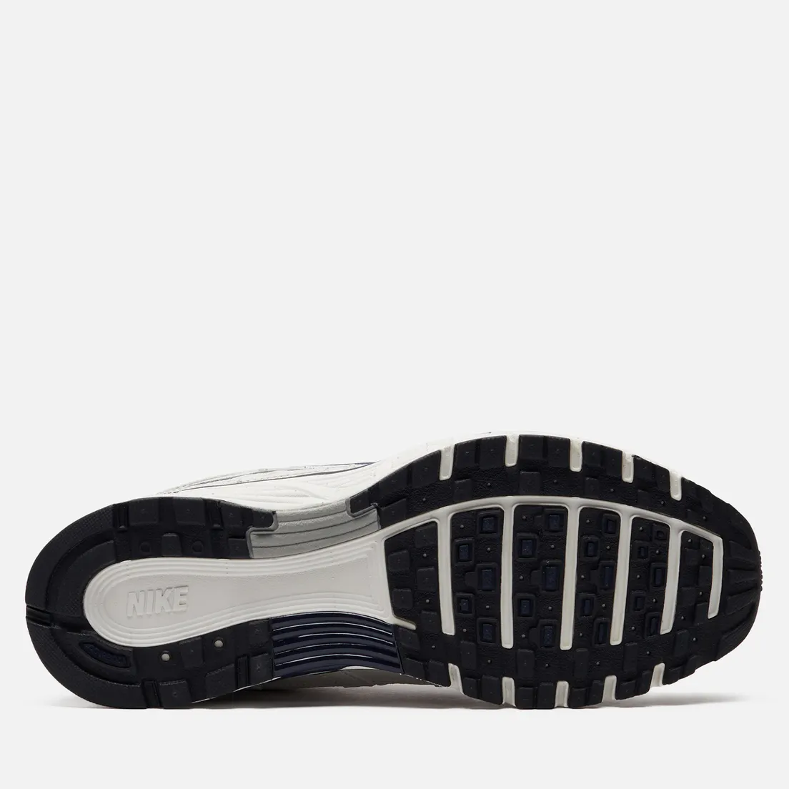 Nike Мужские кроссовки P-6000