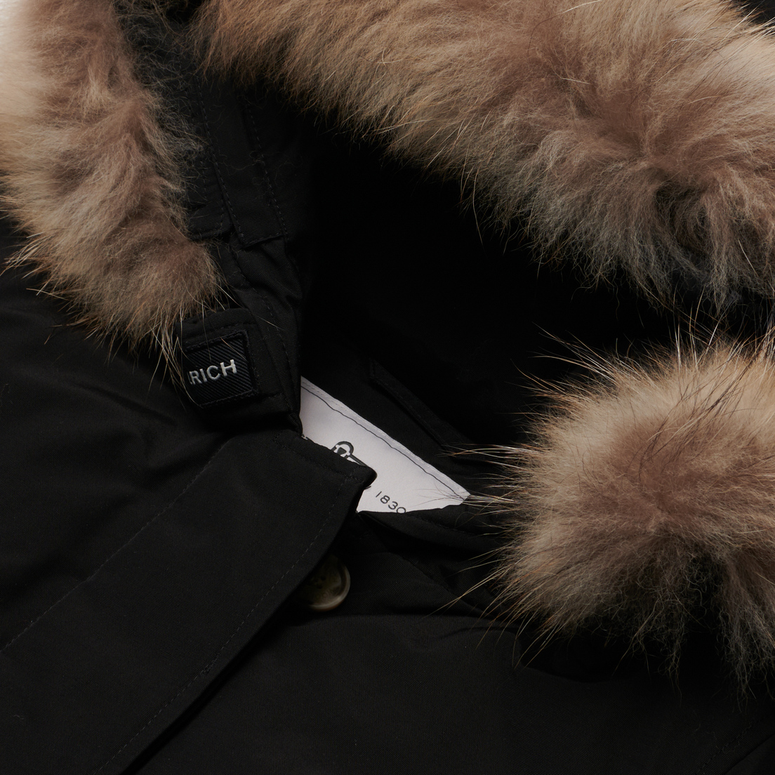 Woolrich Женская куртка парка Arctic Raccoon Short