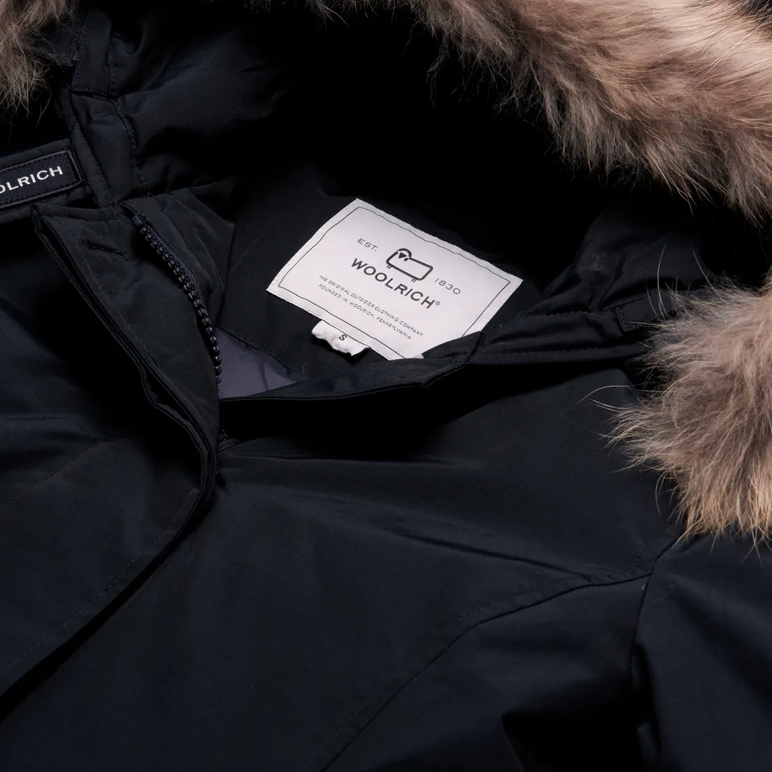 Woolrich Женская куртка парка Arctic Raccoon Short