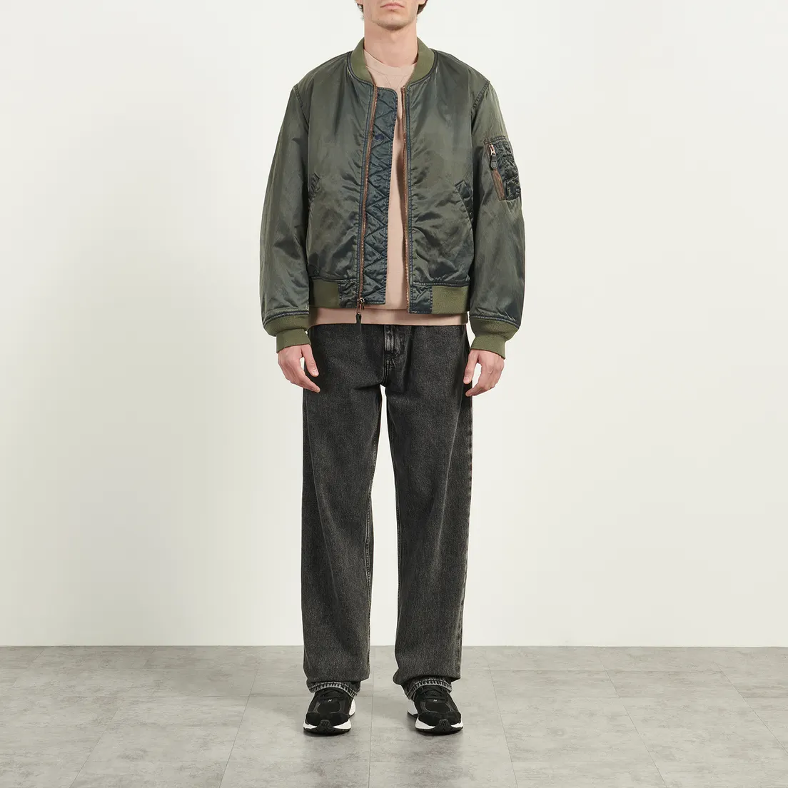 Alpha Industries Мужская куртка бомбер x TNT MA-1 Flight