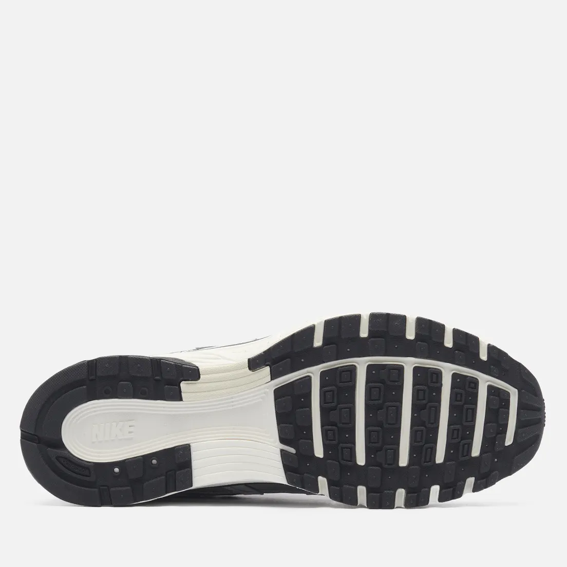 Nike Кроссовки P-6000