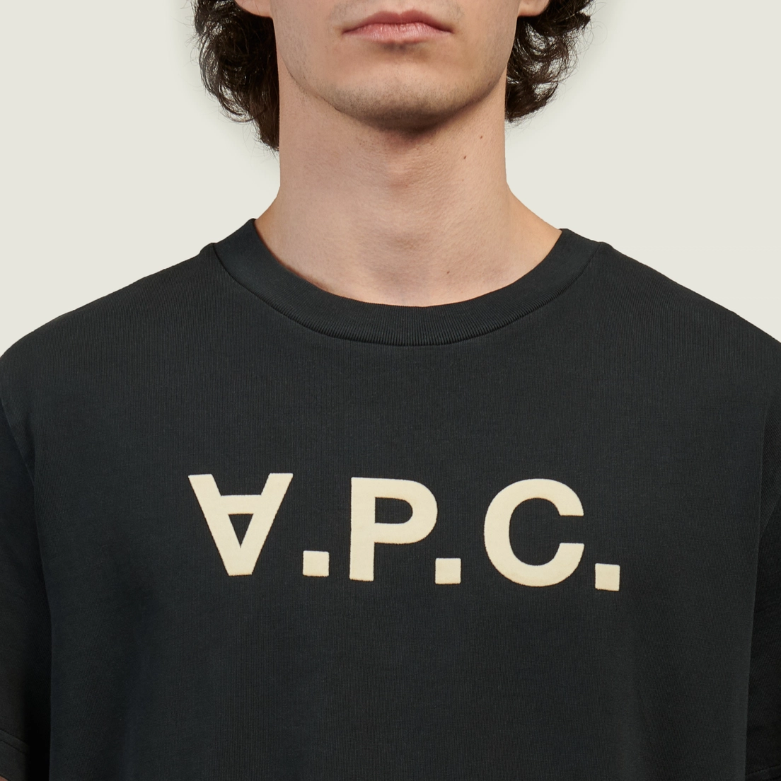 A.P.C. Мужская футболка Standard Grand V.P.C. GOTS