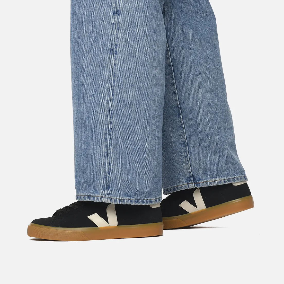 VEJA Мужские кеды Campo Bold Suede