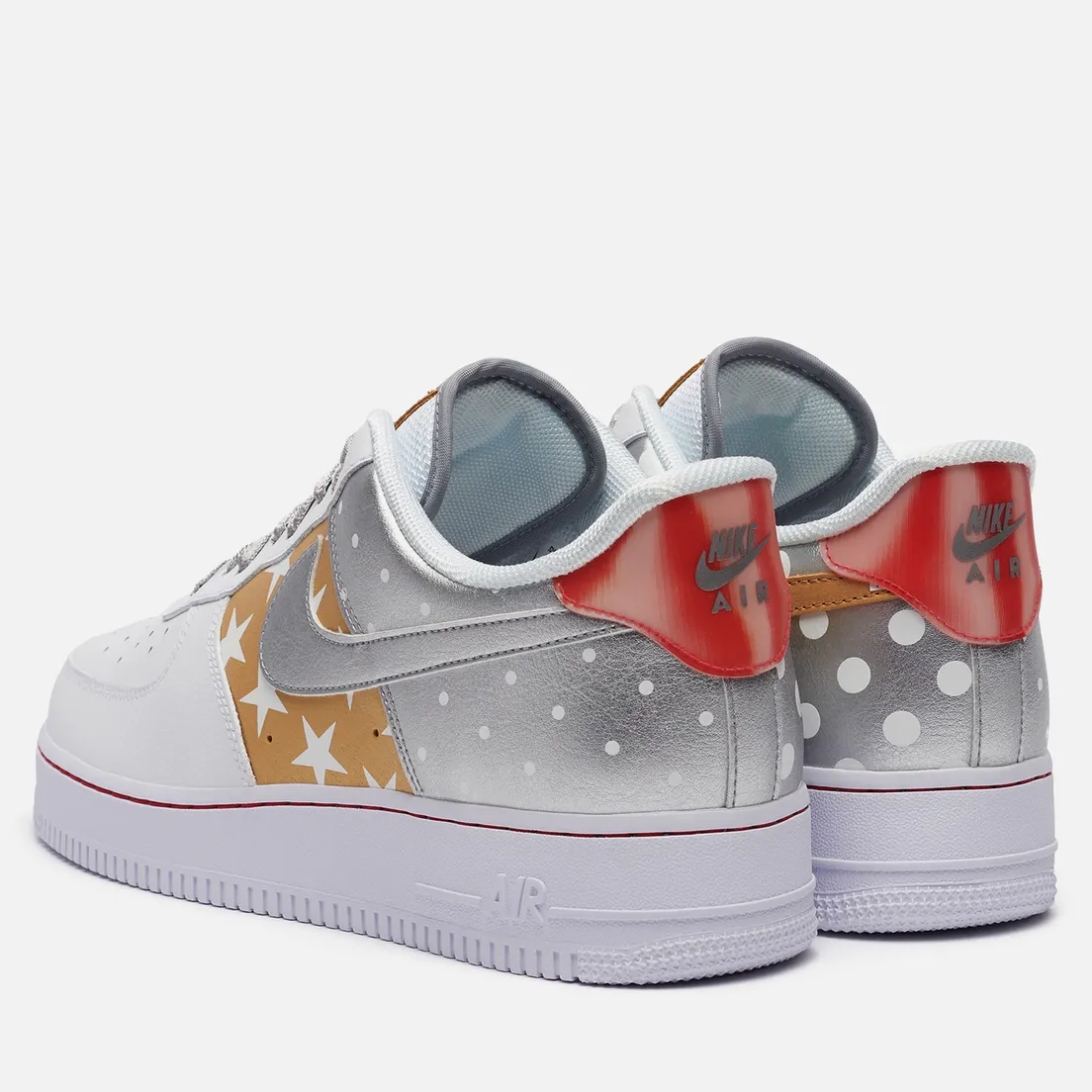 Nike Мужские кроссовки Wmns Air Force 1 07 Dots And Stars