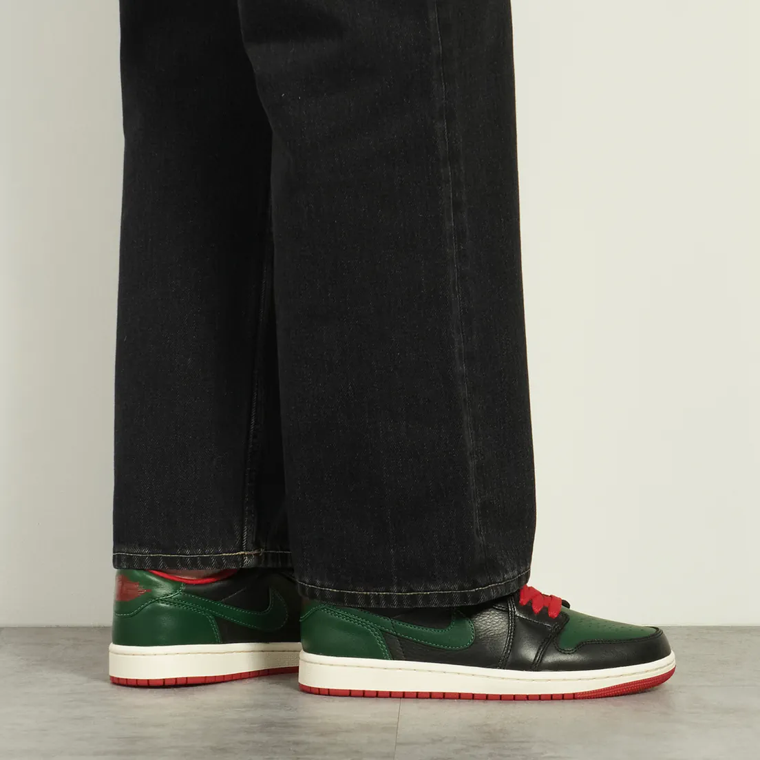 Jordan Женские кроссовки Wmns Air Jordan 1 Retro Low OG