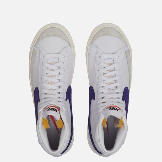 Женские кроссовки Nike Blazer Mid 77 White/Voltage Purple/Sail