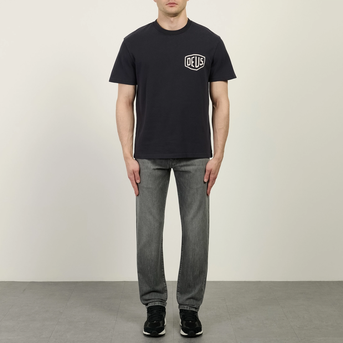 Deus Ex Machina Мужская футболка Shield Garment Dyed