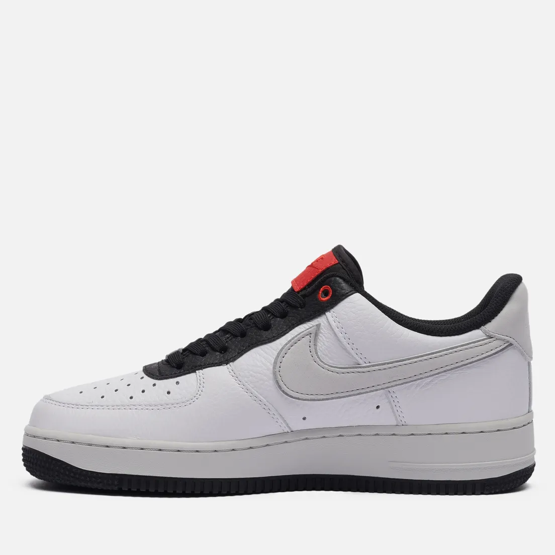 Nike Мужские кроссовки Air Force 1 07 LX Crane