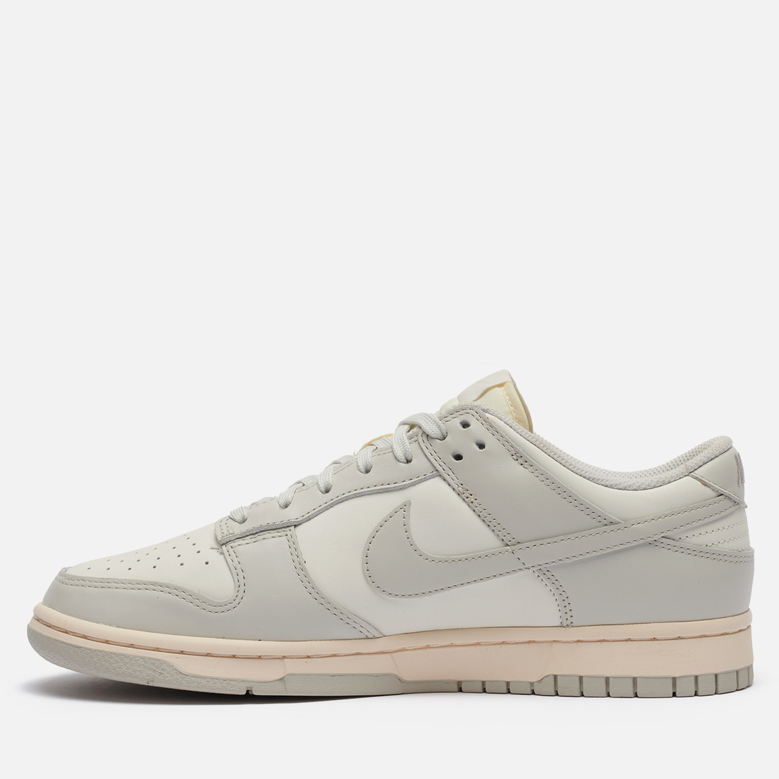 Nike Женские кроссовки Wmns Dunk Low