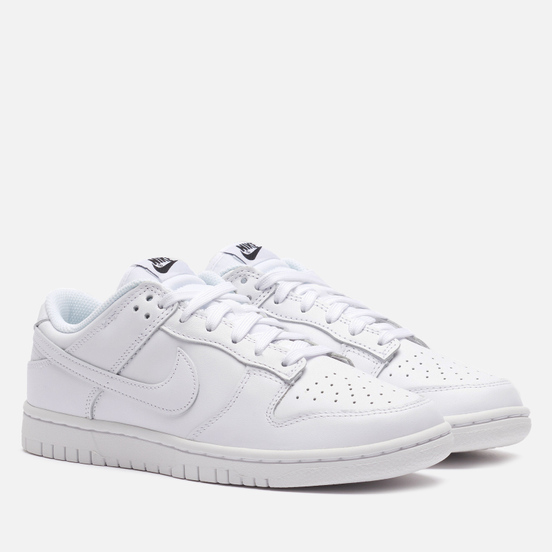Женские кроссовки Nike Wmns Dunk Low White/White/White