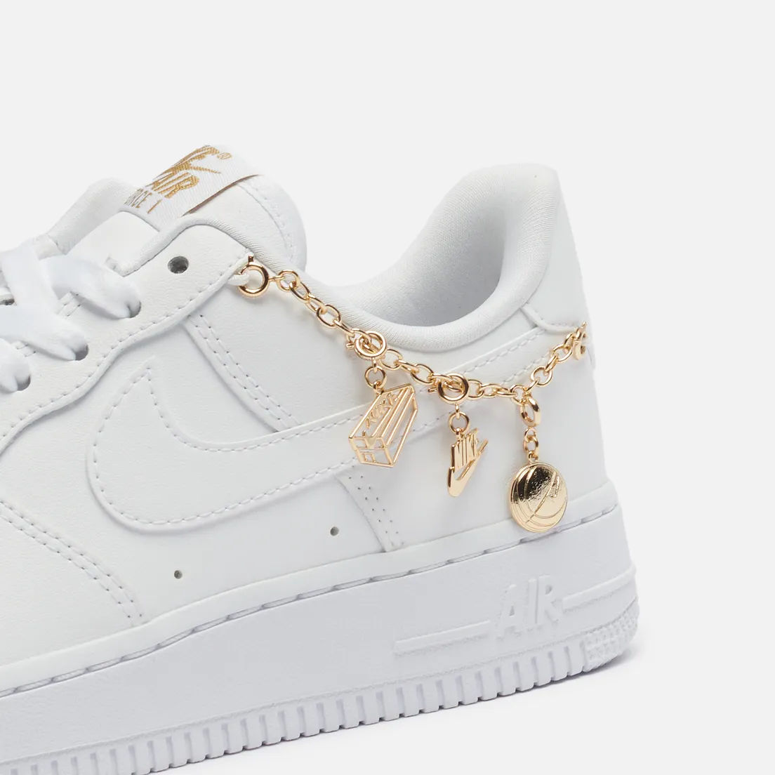 Nike Женские кроссовки Air Force 1 07 LX