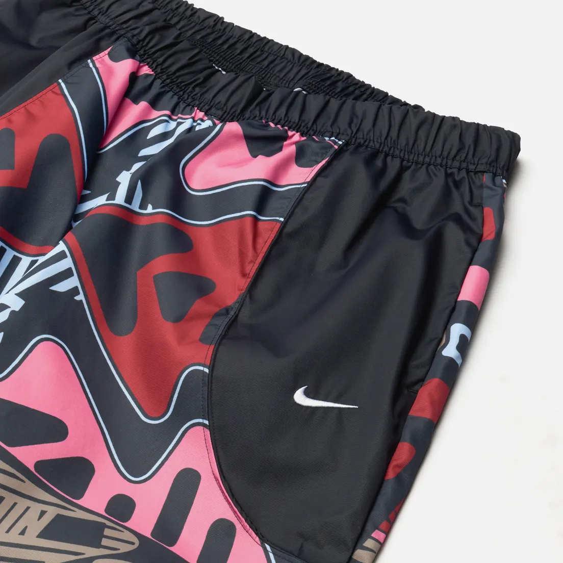 Nike Женские брюки High-Rise Woven All Over Print