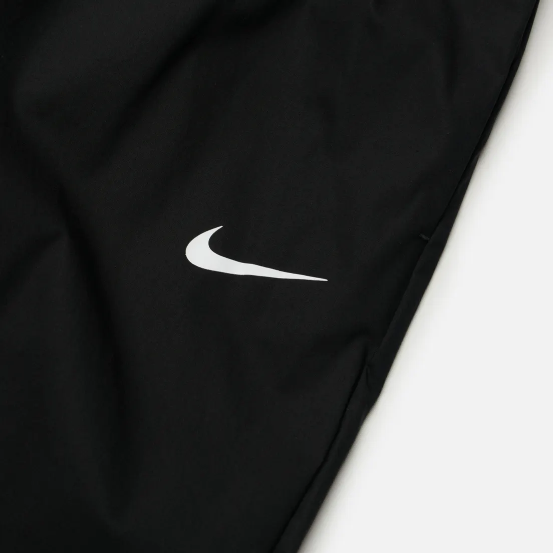 Nike Женские брюки Essential Woven