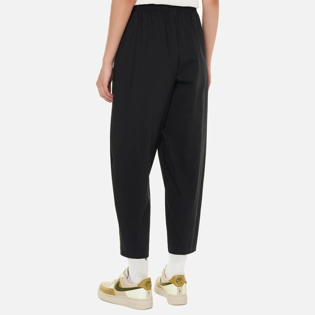 Nike Женские брюки Essential Woven