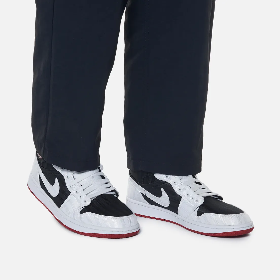 Jordan Женские кроссовки Wmns Air Jordan 1 Mid SE Utility