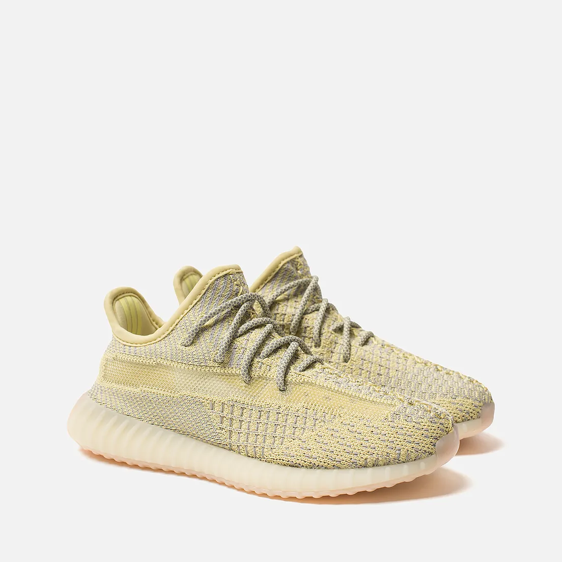 adidas Originals Детские кроссовки YEEZY Boost 350 V2 Kids