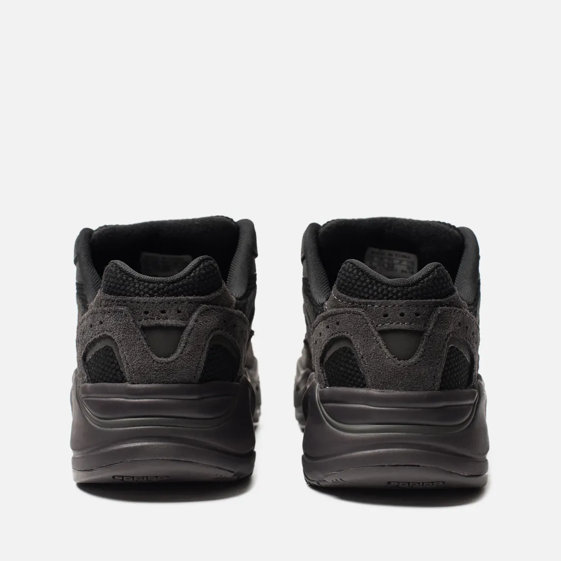 adidas Originals Детские кроссовки YEEZY Boost 700 V2 Kids