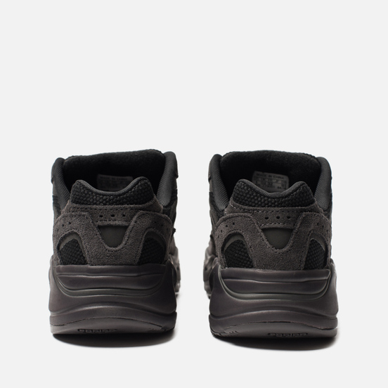 Детские кроссовки adidas Originals YEEZY Boost 700 V2 Kids Vanta/Vanta/Vanta