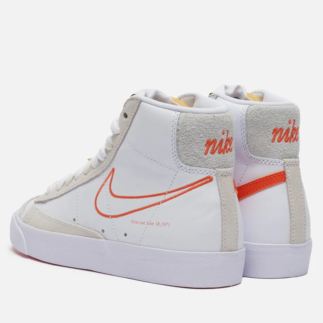 Nike Женские кроссовки Blazer Mid 77 SE First Use