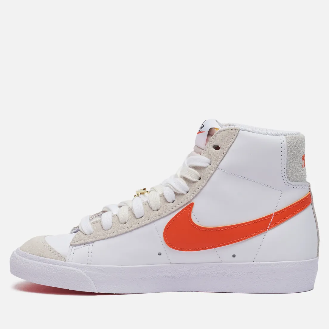 Nike Женские кроссовки Blazer Mid 77 SE First Use