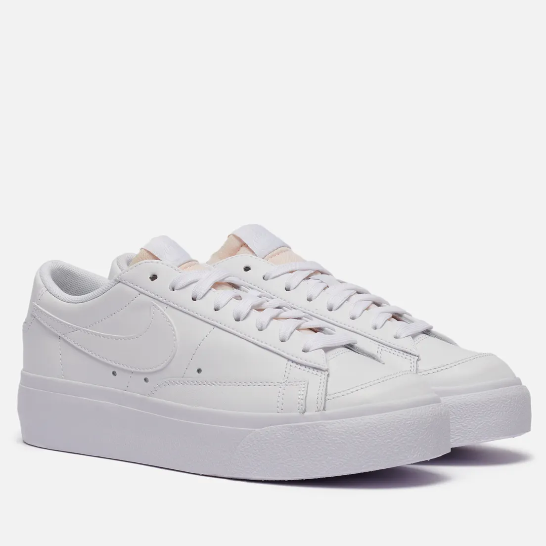 Nike Женские кроссовки Wmns Blazer Low Platform
