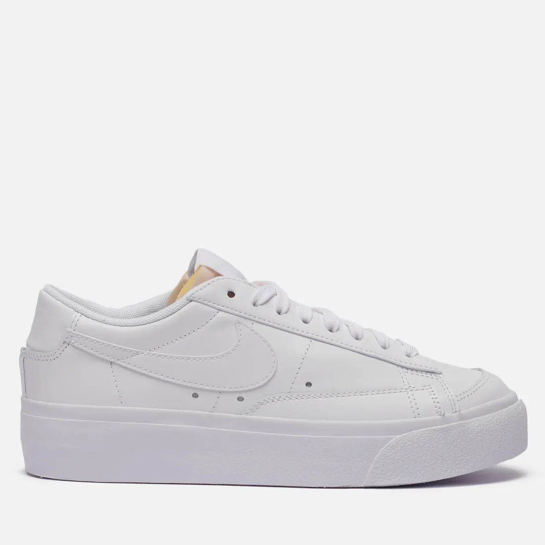 Nike Женские кроссовки Wmns Blazer Low Platform