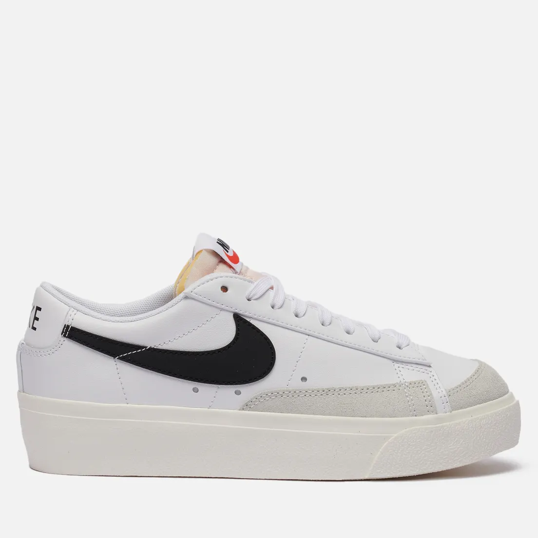 Nike Женские кроссовки Wmns Blazer Low Platform