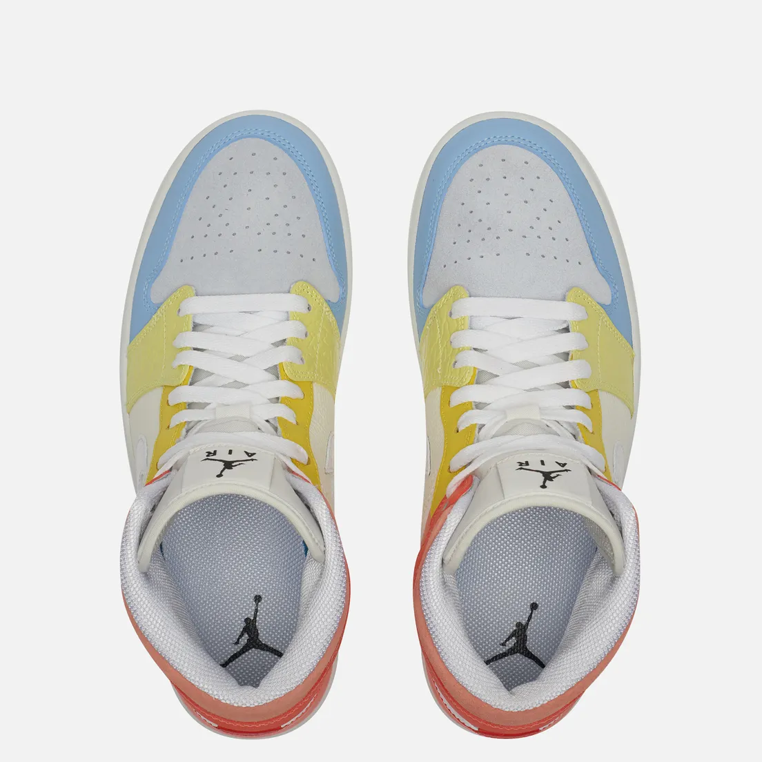 Jordan Женские кроссовки Wmns Air Jordan 1 Mid To My First Coach