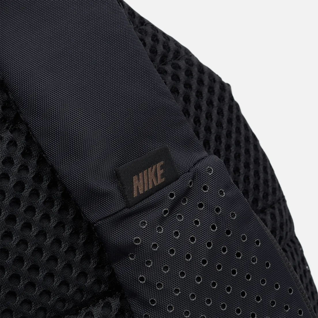 Nike Сумка Essentials Sling