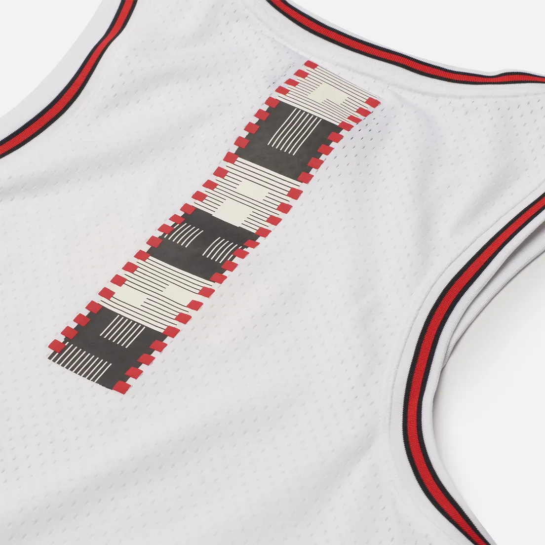 Jordan Женская футболка Essential Jersey Quai 54