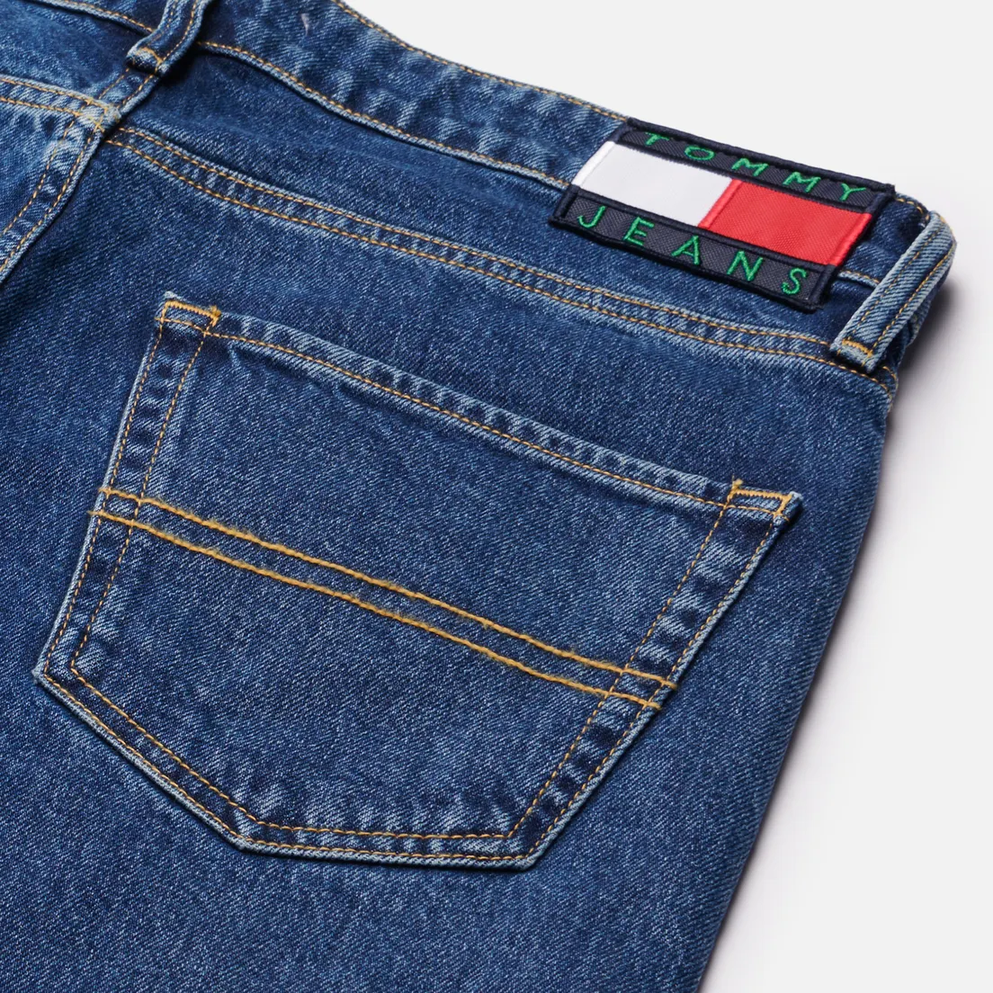 Tommy Jeans Мужские джинсы Dad Regular Tapered BE753