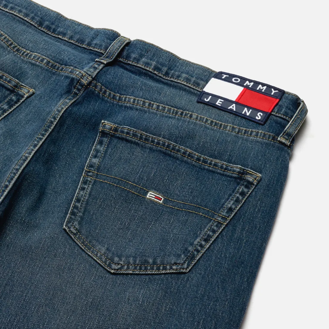 Tommy Jeans Мужские джинсы Dad Regular Tapered BE661