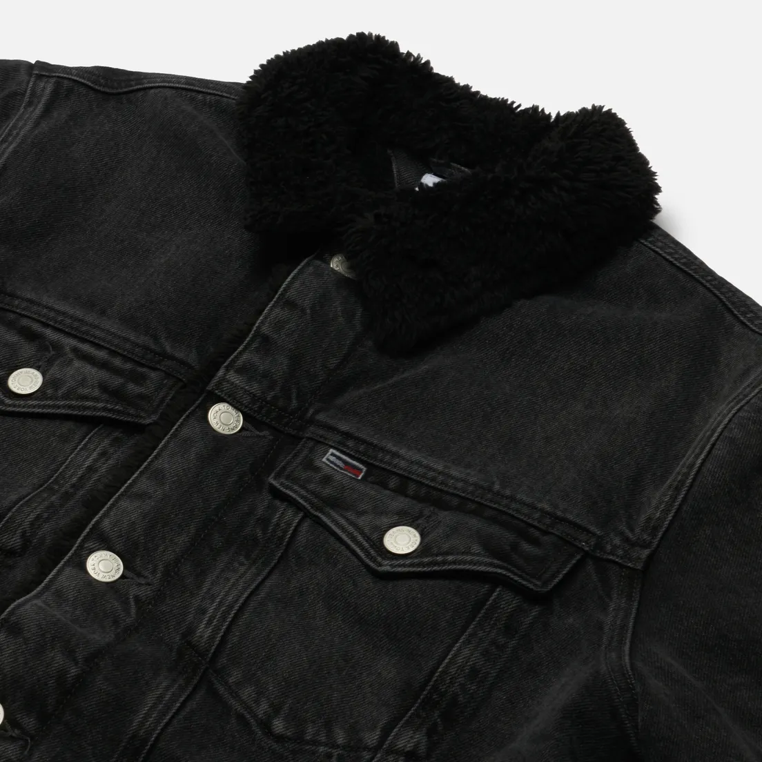 Tommy Jeans Мужская джинсовая куртка Oversize Sherpa-Lined Trucker BE572