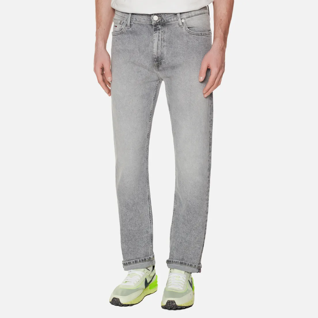 Tommy Jeans Мужские джинсы Dad Regular Tapered CE681